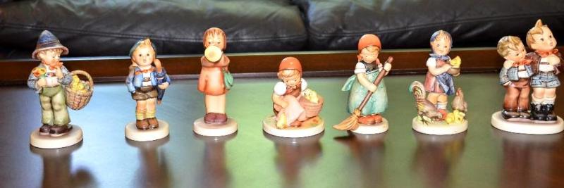 lot 8 image: HUMMEL Goebels figurines made in Germany &q...