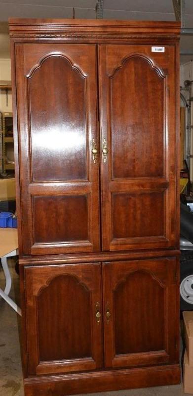 lot 81 image: Very nice wood cabinet. 34&quotx21&quotx77&...