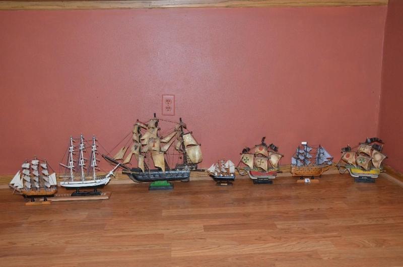 lot 91 image: Lot of model wood ships The Mayflower The S...