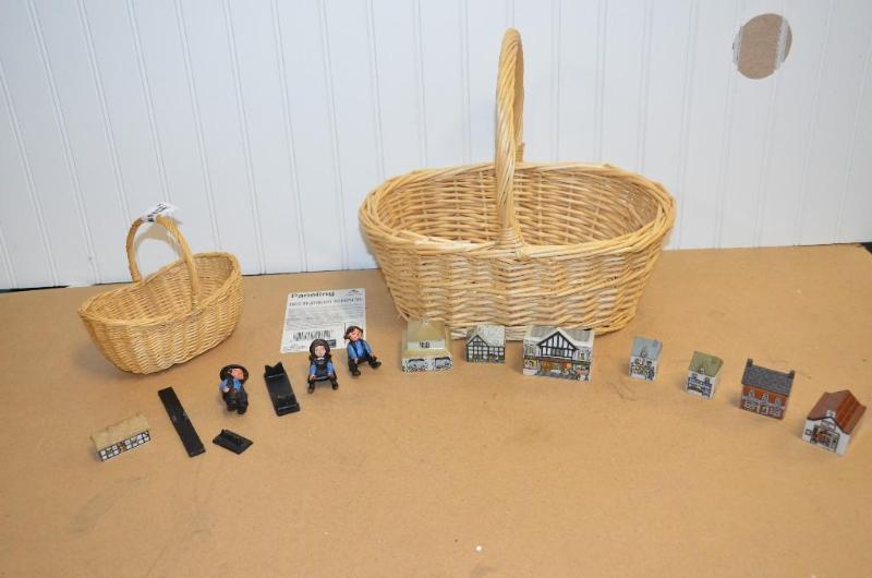 lot 99 image: Miniature Cast Iron figures and cast iron ben...