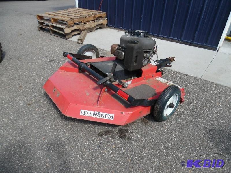 Grass and brush cutter