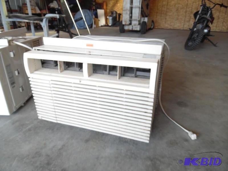 Window air conditioner