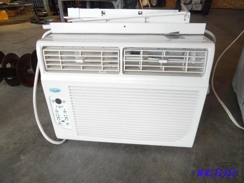 Window air conditioner