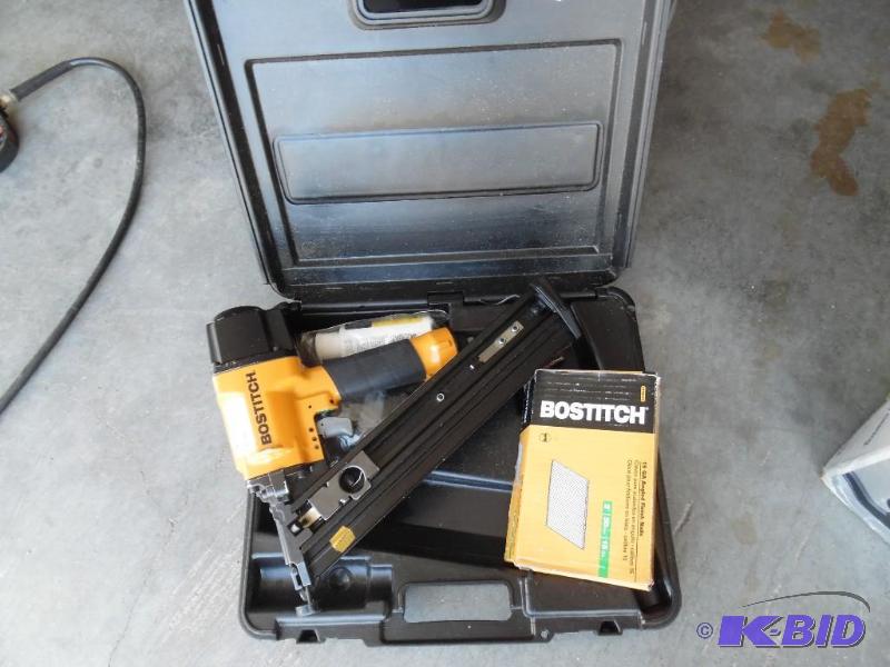Finish nailer