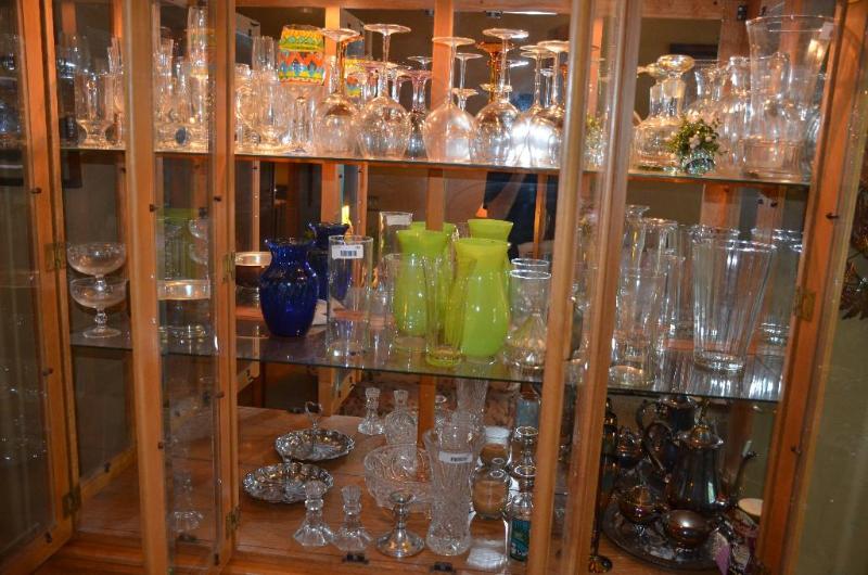 lot 159 image: Large lot of glassware including  8" co...