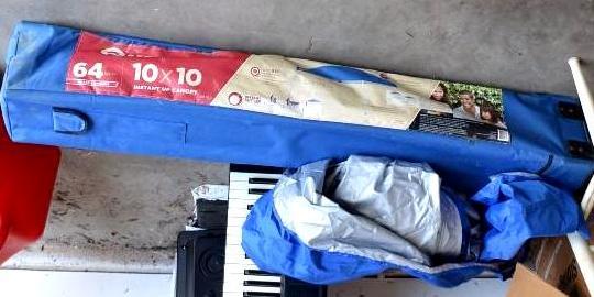 lot 168A image: 10 x 10 Display tent. with bag...