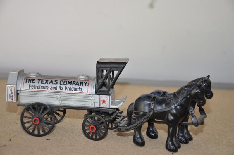 lot 168F image: TEXACO Horse and Wagon Bank. Not sure what th...