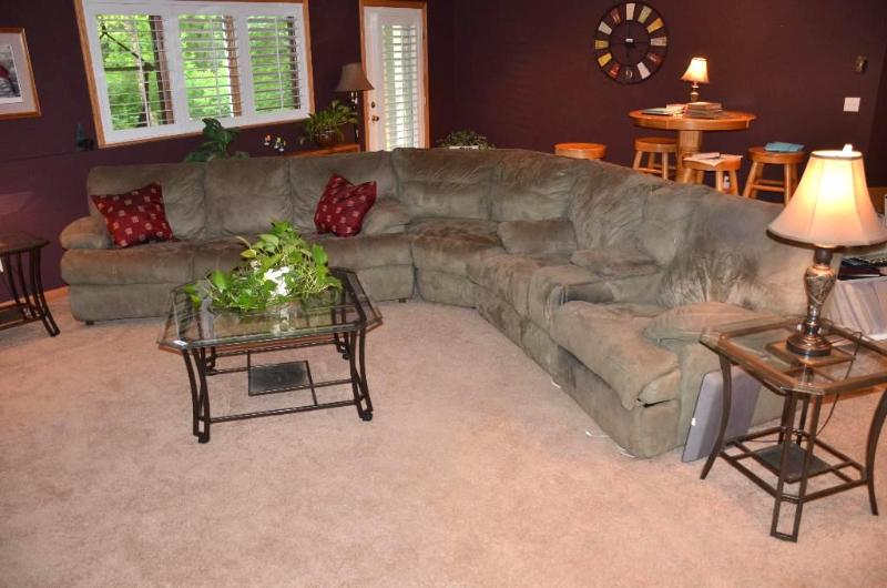 lot 197 image: 3 piece sectional Couch with 2 in built recli...