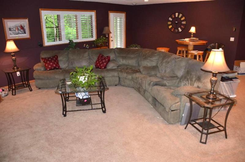 lot 203 image: 3 matching glass tables- Glass coffee table 3...