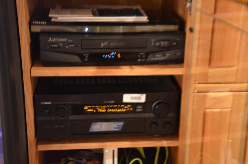 lot 209 image: Yamaha Natural Sound AV Receiver model RX-V13...