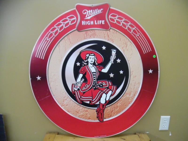 lot 20 image: Beer sign
