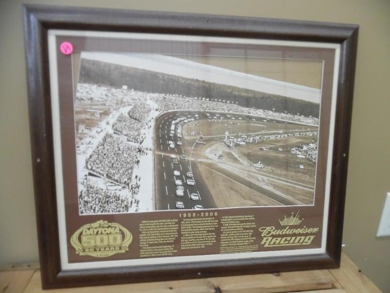lot 41 image: Racing sign