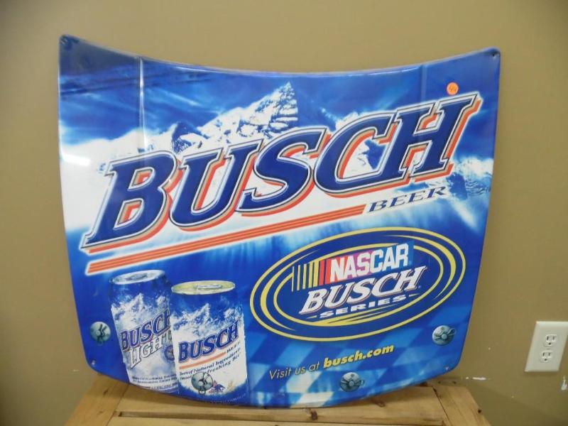 lot 44 image: Beer sign