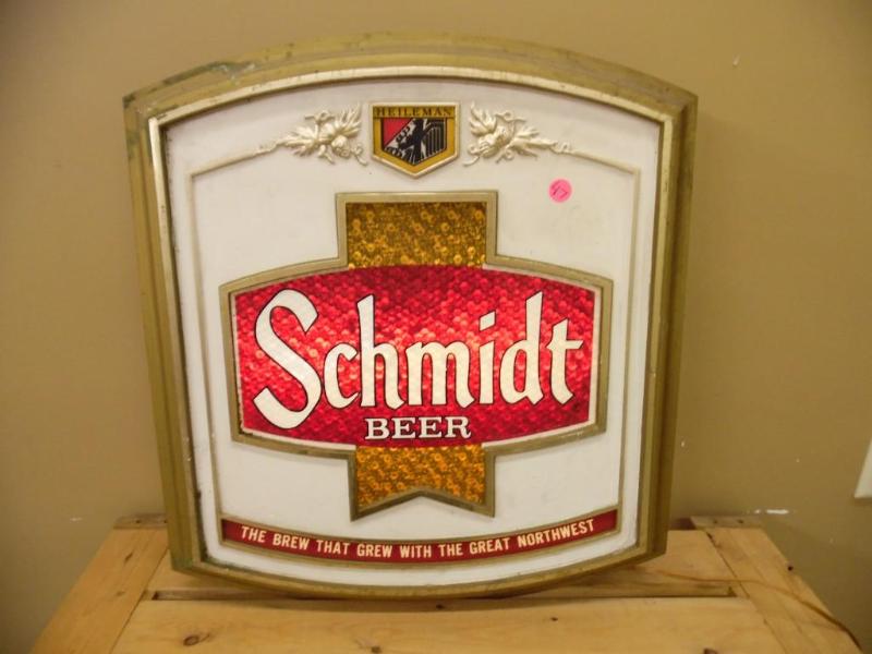 lot 47 image: Lighted beer sign