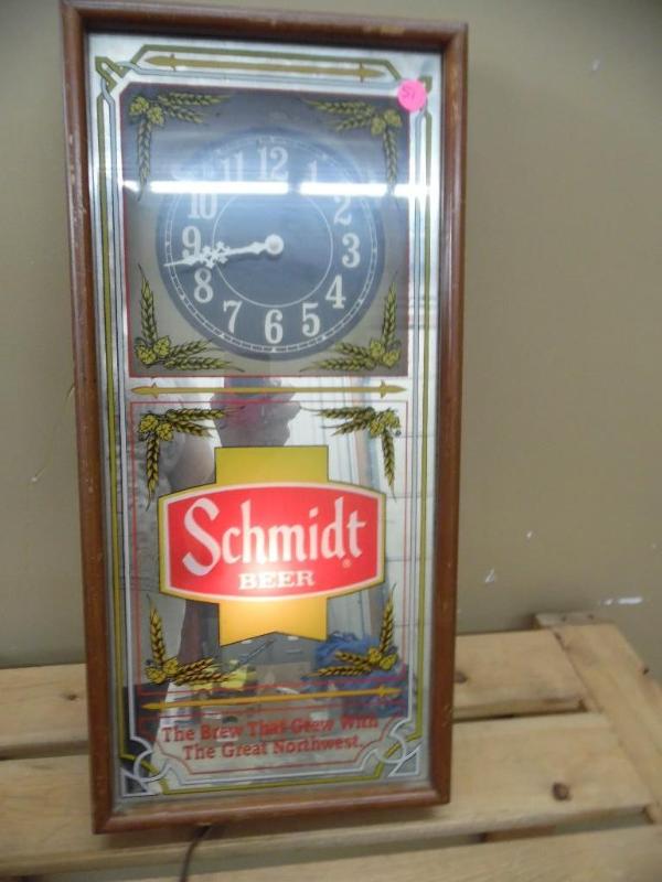 lot 51 image: Beer sign with clock