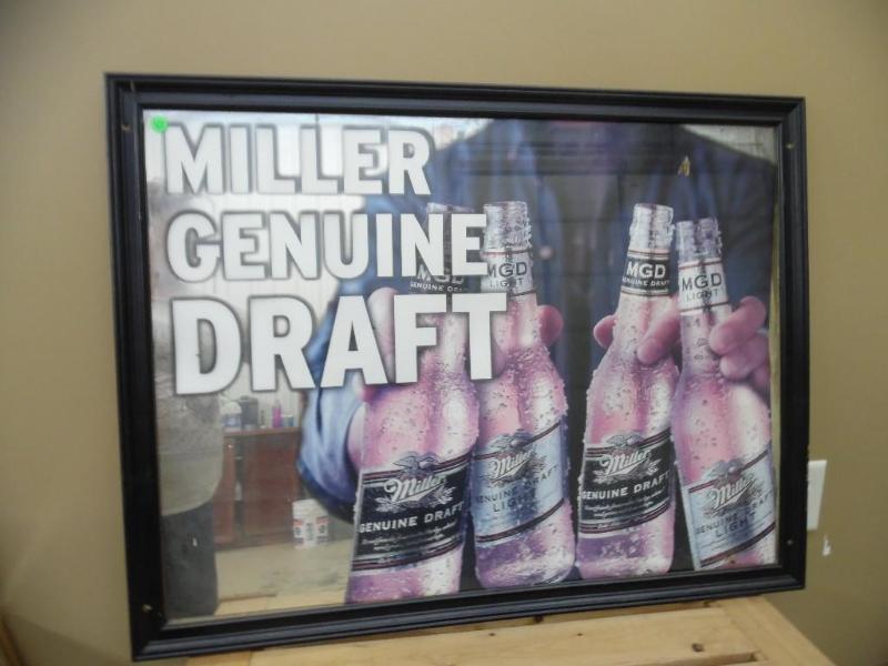 lot 6 image: Beer sign