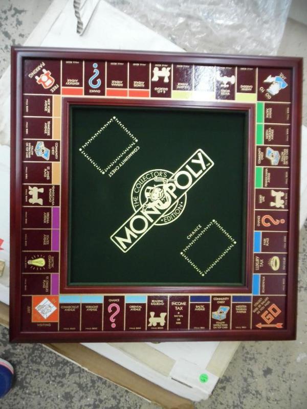 lot 61 image: Franklin Mint Collectible Monopoly game