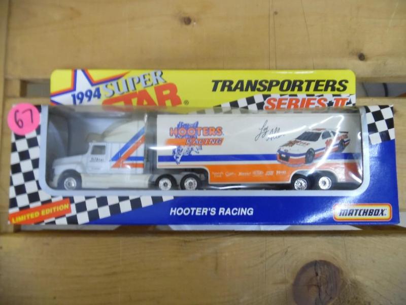 lot 67 image: Die-cast truck