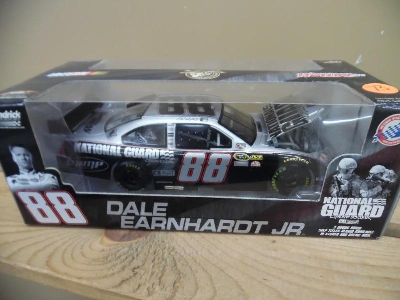 lot 73 image: Die-cast car