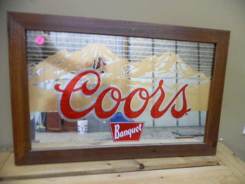 lot 8 image: Beer sign