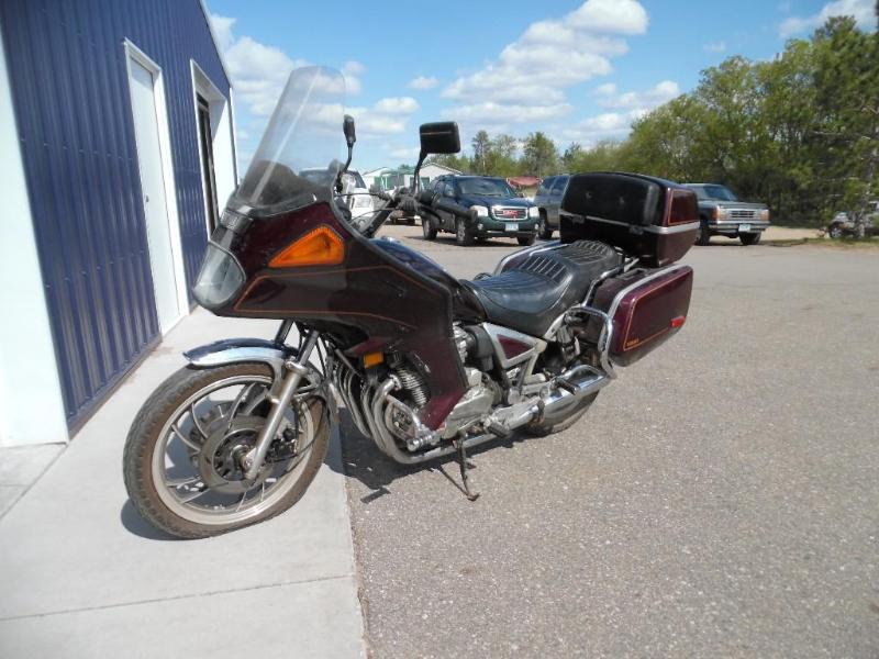 lot 2 image: 1982 Yamaha Motorcycle