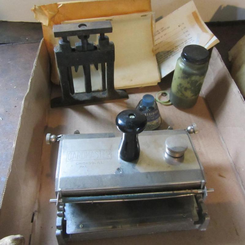 lot 101 image: Vintage Card Printer