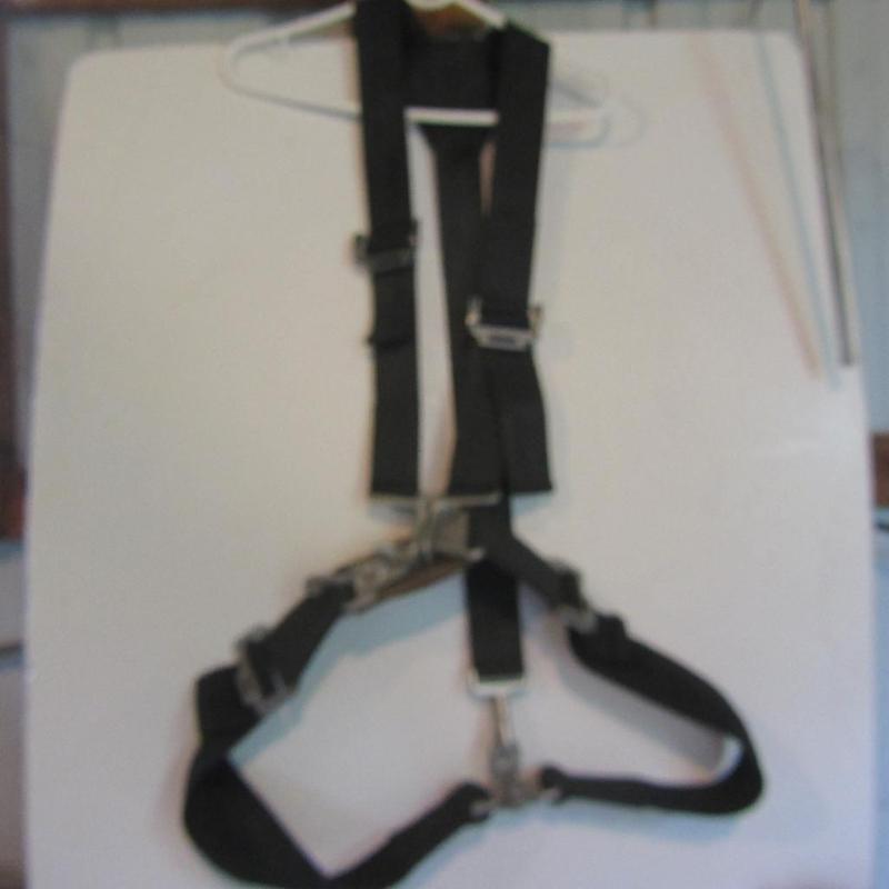 lot 105 image: Auto Racing Harness