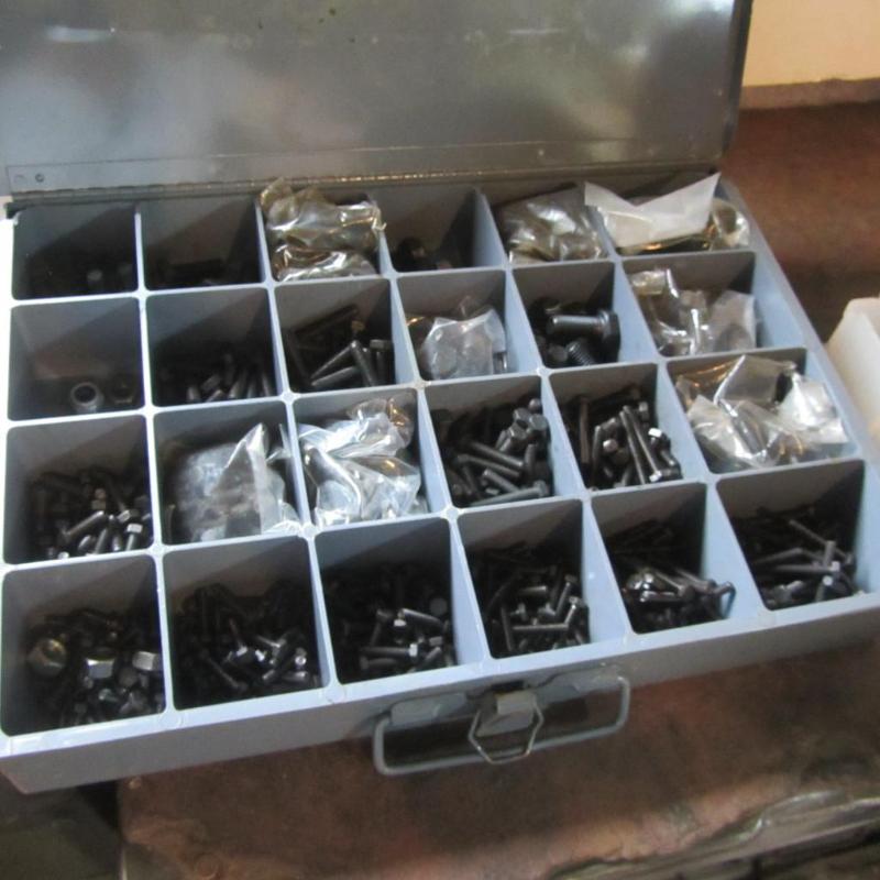 lot 117 image: Metric Hex Screws