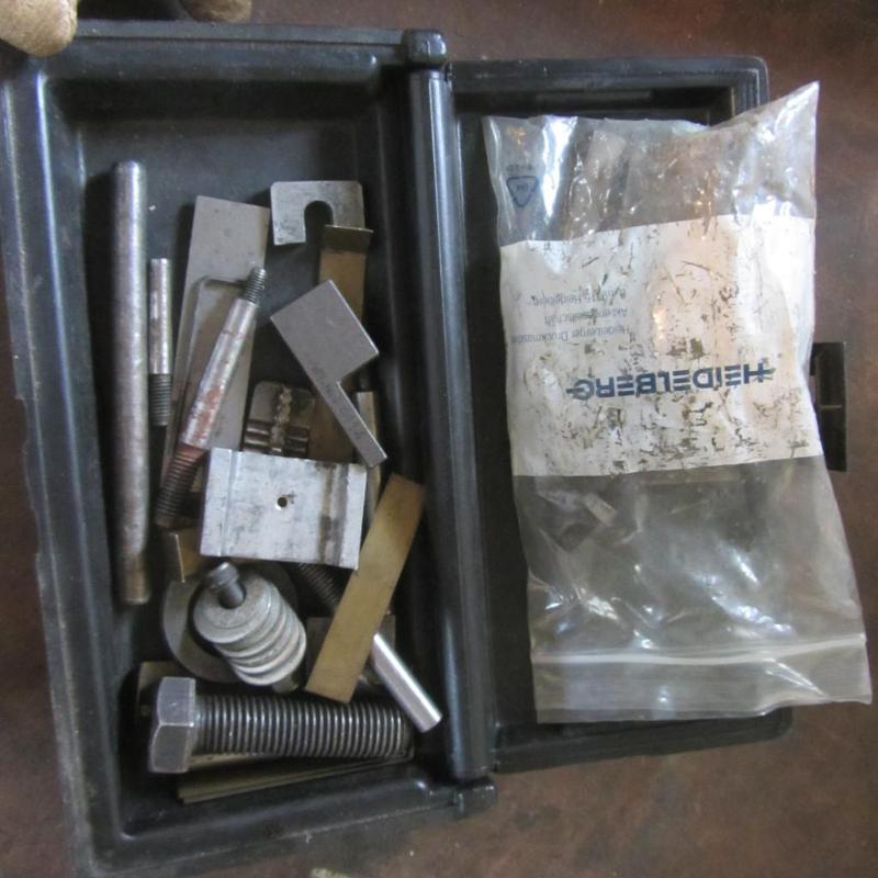 lot 122 image: Heidelberg Mechanics Tools