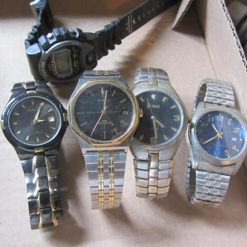 lot 130 image: Mens Wrist Watches