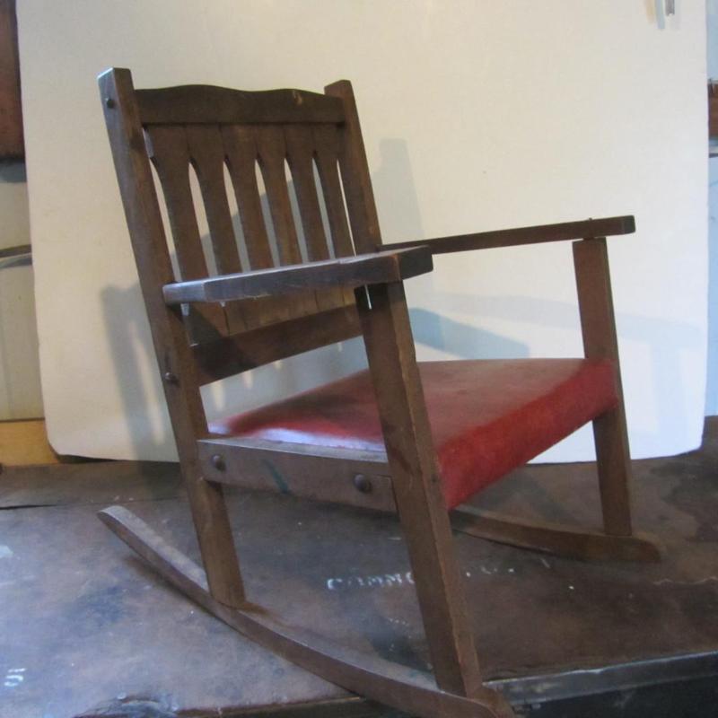 lot 142 image: Toddler Rocker