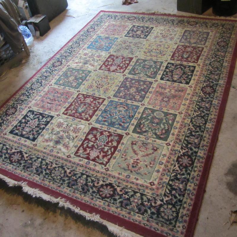 lot 143 image: Area Rug