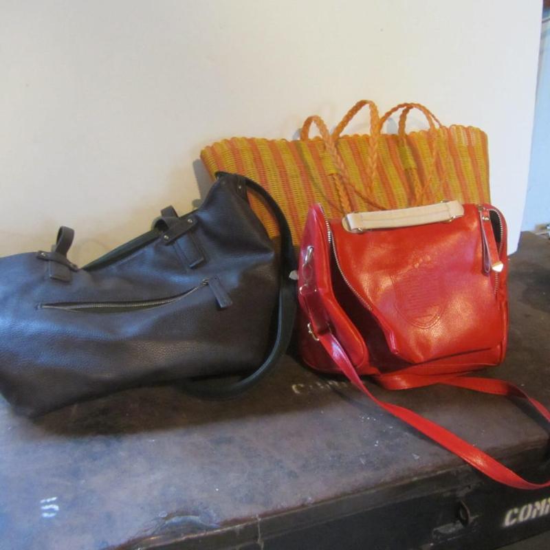 lot 146 image: Bass Leather Bag, Tote