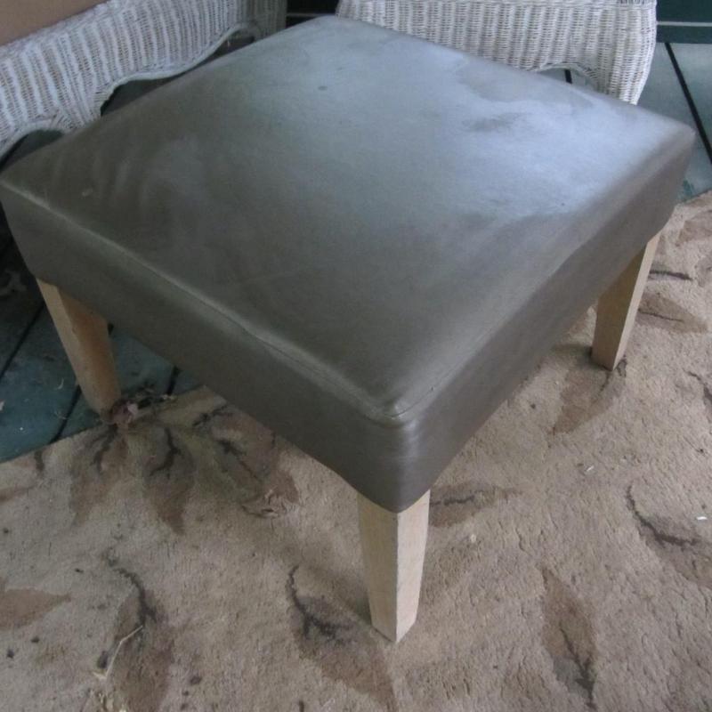 lot 158 image: Leather Ottoman