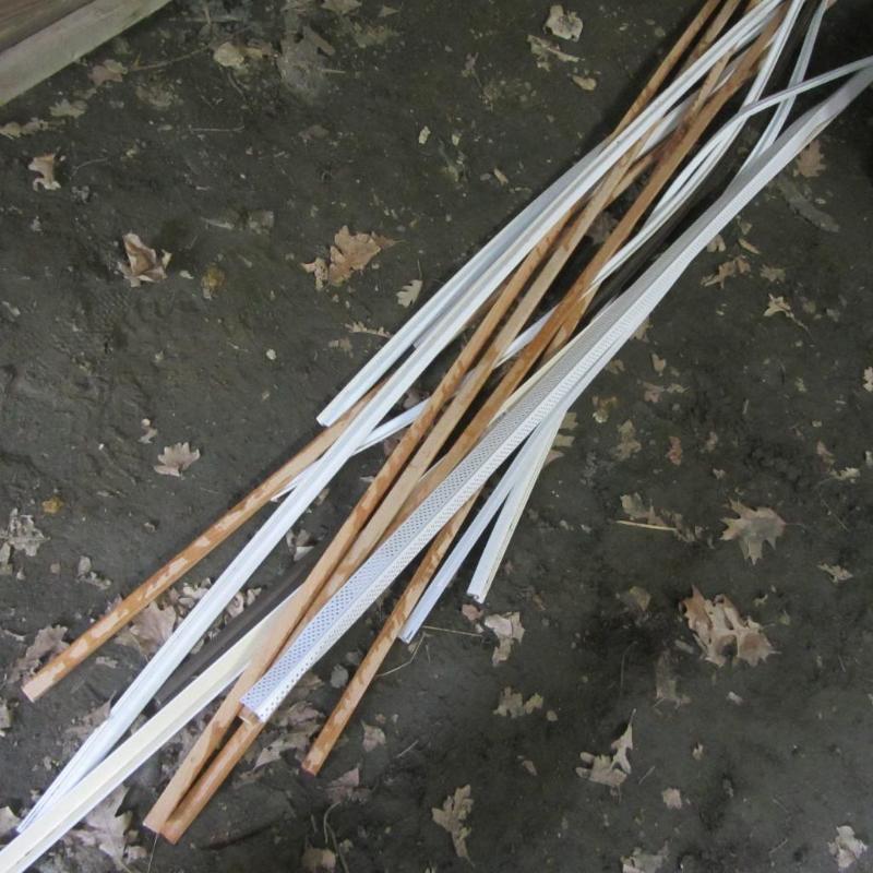 lot 66 image: Trim Pieces