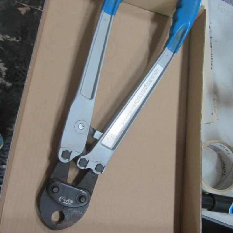 lot 70 image: PEX Crimper