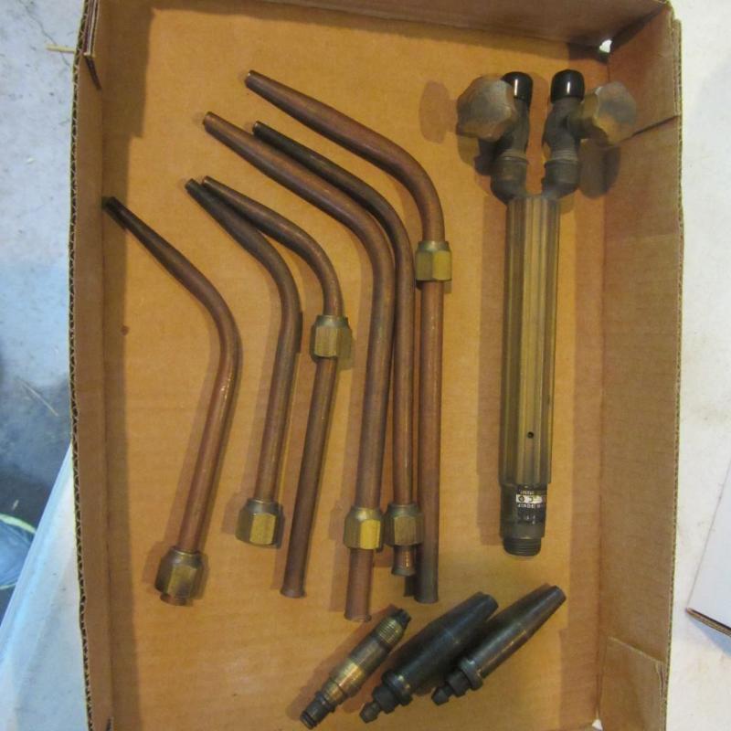 lot 83 image: Cutting Torch Tips, Accessories