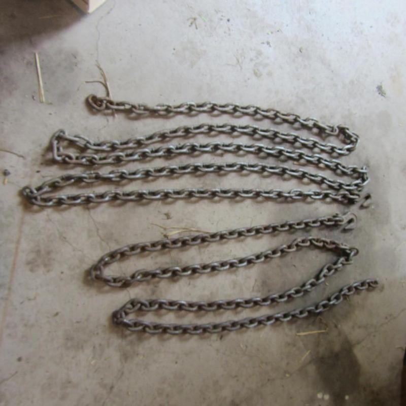 lot 89 image: Log Chains