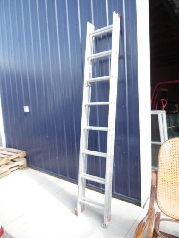Aluminum ladder