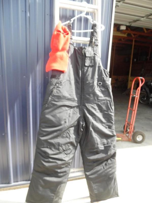 Snowmobile bibs
