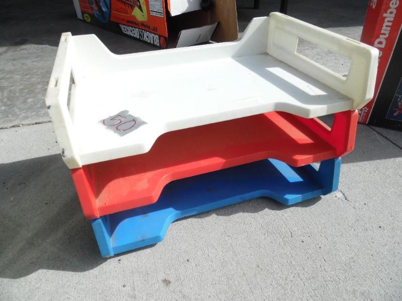 Desk organizer