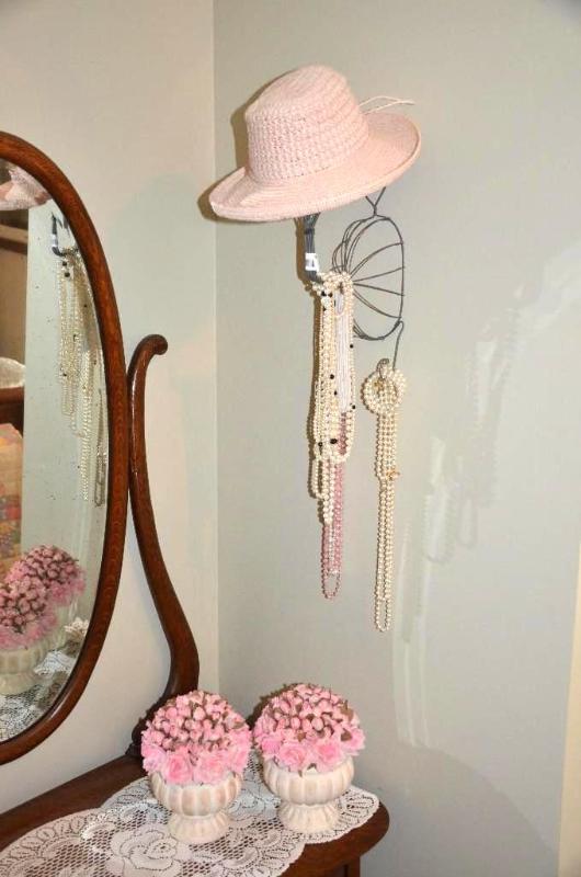 Antique wire jewelry &amp hat rack, jewelry,...