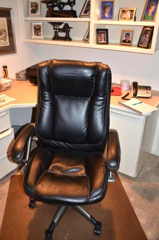 Serta office chair...