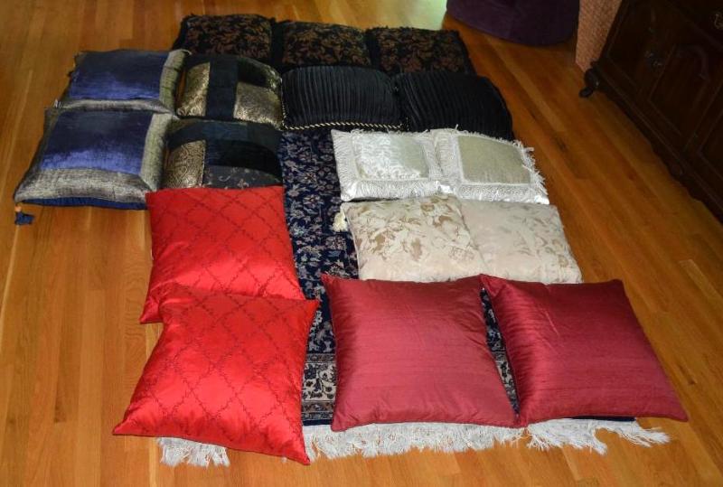Decorative pillows....