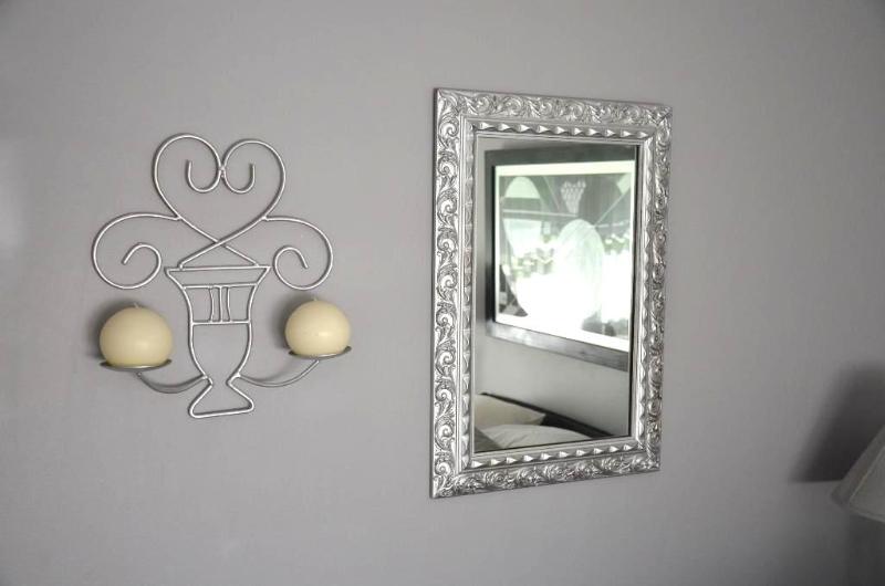 Wire wall candle holder 18&quot tall &amp m...