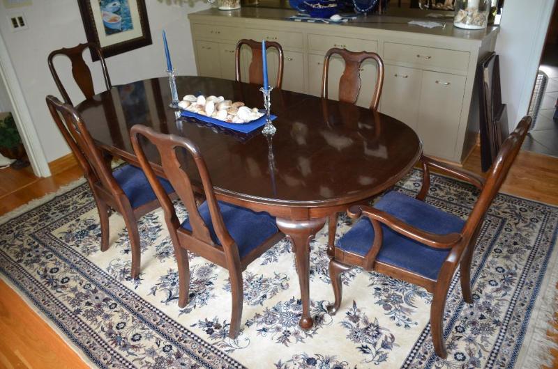 Ethan Allen table &amp 6 chairs. Bring help ...