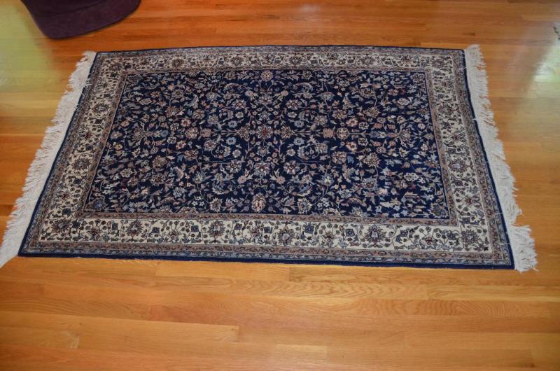 Isfahan Wool Area rug 50x80&quot Made in Mai...