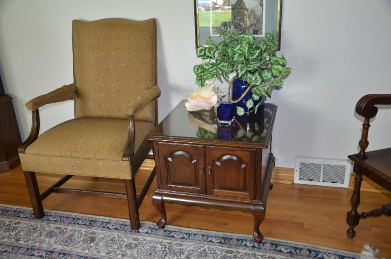 Ethan Allan cabinet  table 24x24x24&quot. C...