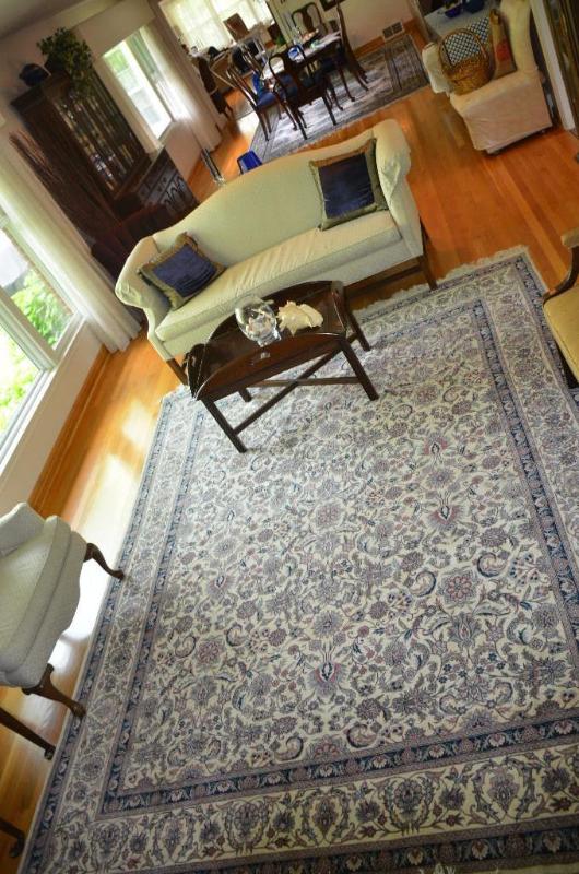 Isfahan Wool Area rug 97x129&quot Made in Ma...