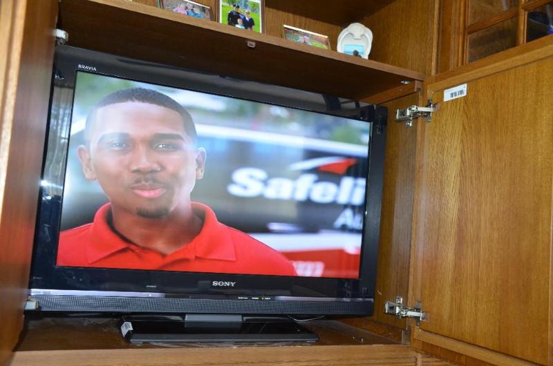 Sony TV model KDL-32S5100...